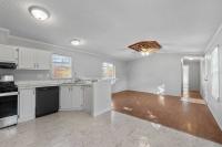 1999 Crestview Manufactured Home