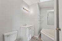 1999 Crestview Manufactured Home