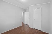 1999 Crestview Manufactured Home