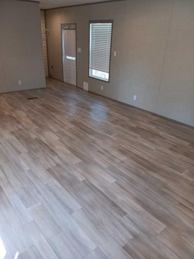 Photo 4 of 7 of home located at 2710 N Farm Rd 137 #63 Springfield, MO 65803