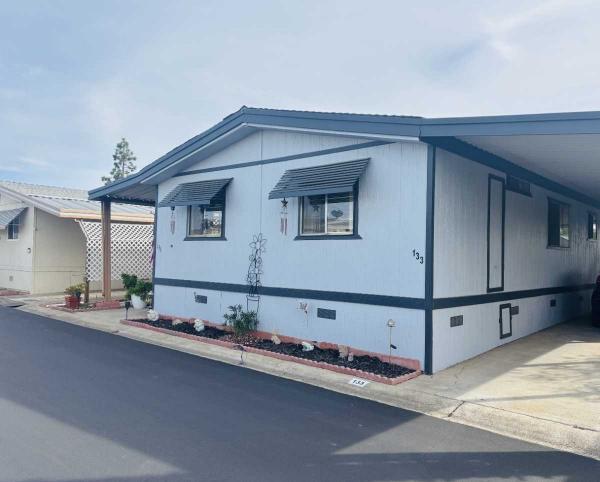 1982 90002 Skyline Homes/Hillcrest DIV Mobile Home For Sale