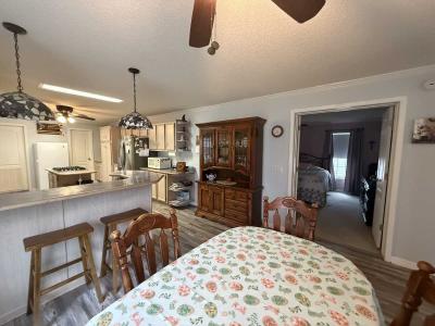 Photo 4 of 24 of home located at 307 Tulip Cir Matteson, IL 60443