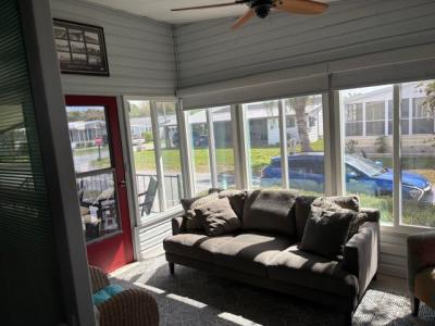 Photo 4 of 8 of home located at 2425 Harden Blvd #215 Lakeland, FL 33803