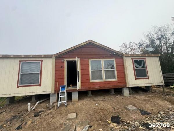 Photo 1 of 2 of home located at Rodney's Mobile Home Service 12135 Highway 59 Splendora, TX 77372