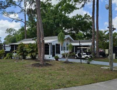 Photo 2 of 3 of home located at 7125 Fruitville Rd., Site 1284 Sarasota, FL 34240