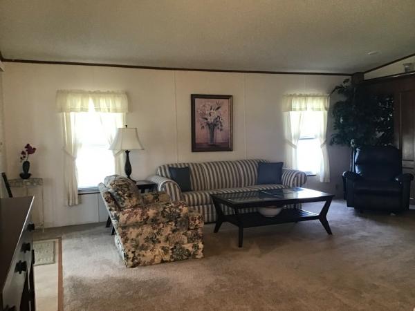 1990 Palm 3347-A Mobile Home