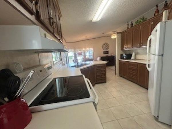 1990 Palm 3347-A Mobile Home