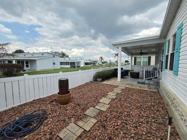 2005 Palmb Manufactured Home