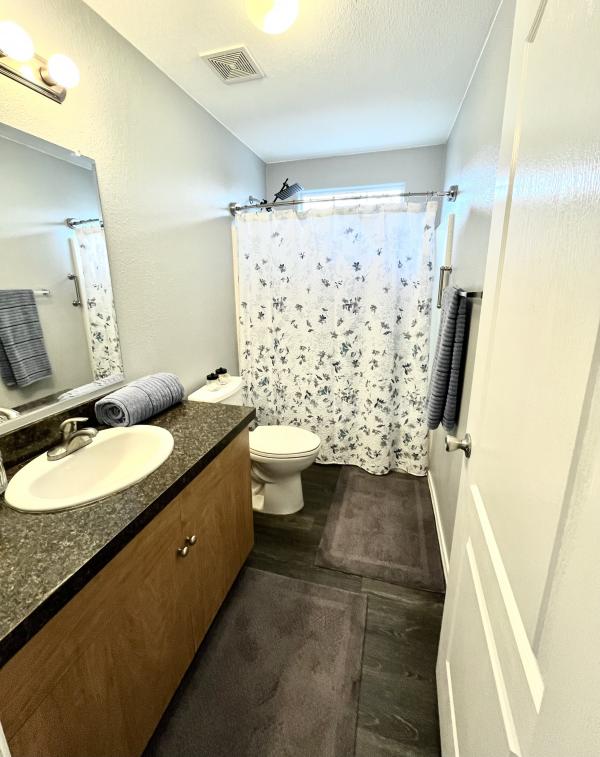 2011 CMH 93SUN28564BH11 Mobile Home