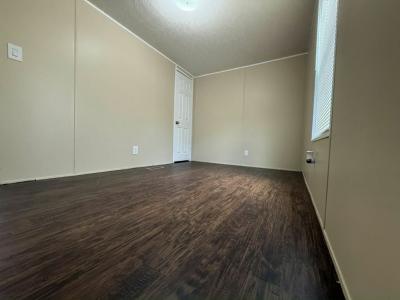 Photo 5 of 10 of home located at 7400 Glen Leaf Dr., #161 Shreveport, LA 71129