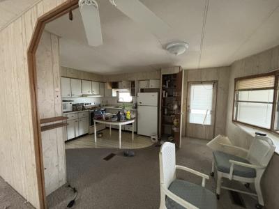 Photo 4 of 8 of home located at 976 Desirade Avenue Venice, FL 34285