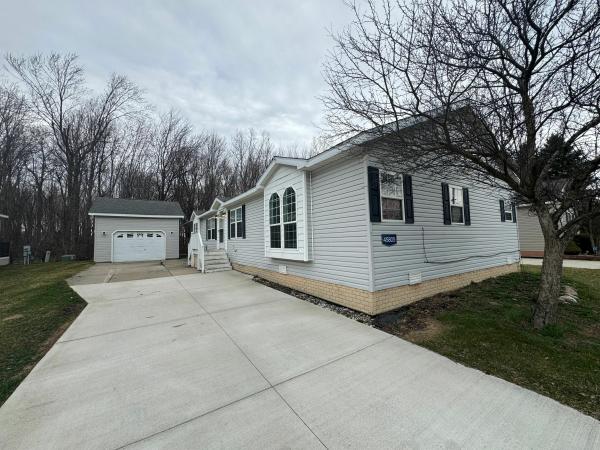 2000 Schult Mobile Home For Sale