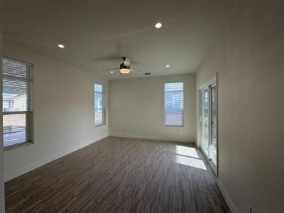Photo 4 of 20 of home located at 3301 S Goldfield Road Lot 5114 Apache Junction, AZ 85119