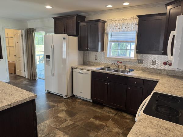2017 R-ANELL RP40677ABH Mobile Home