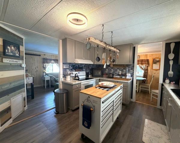 1981 Broo HS Mobile Home