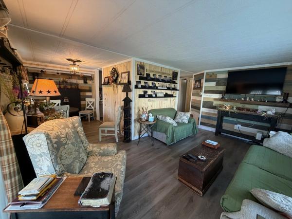 1981 Broo HS Mobile Home