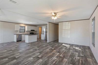 Photo 4 of 12 of home located at 370 Robin Lane McDonough, GA 30253