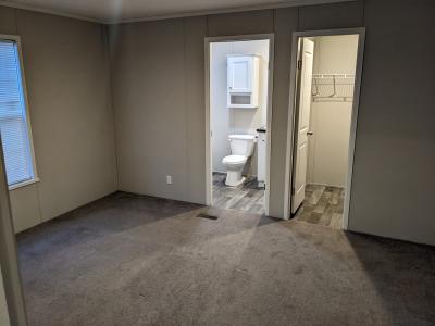 Photo 5 of 11 of home located at 160 Forrest Ave., Lot #45 Springfield, IL 62702