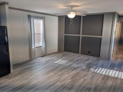 Photo 4 of 9 of home located at 300 Forrest Ave., Lot #78 Springfield, IL 62702