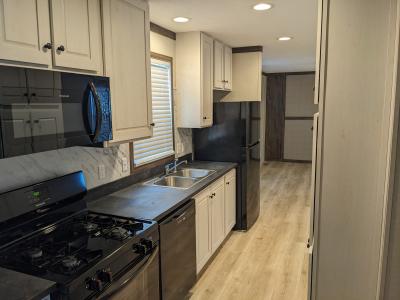 Photo 2 of 9 of home located at 300 Forrest Ave., Lot #95 Springfield, IL 62702