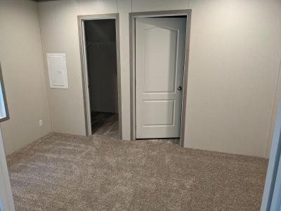 Photo 4 of 7 of home located at 160 Forrest Ave., Lot #19 Springfield, IL 62702