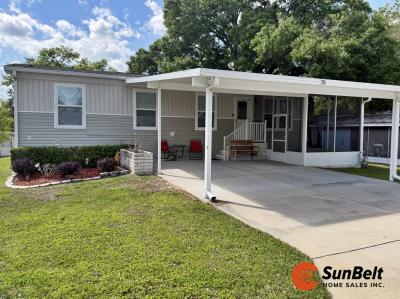 Photo 2 of 27 of home located at 78 Cliff Drive Mount Dora, FL 32757