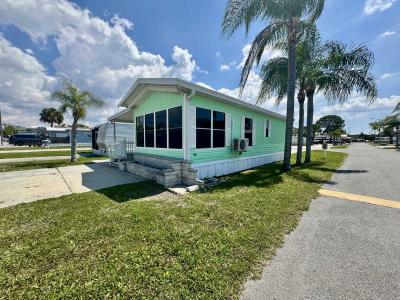 Photo 5 of 25 of home located at 6735 Hammock Rd Lot 142 Port Richey, FL 34668