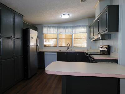 Photo 3 of 36 of home located at 1526 Garrison Dr Lakeland, FL 33810