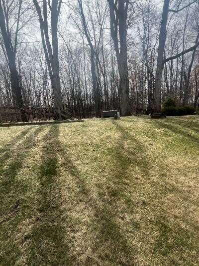 Photo 2 of 15 of home located at 13380 Denver Dr. Hartland, MI 48353