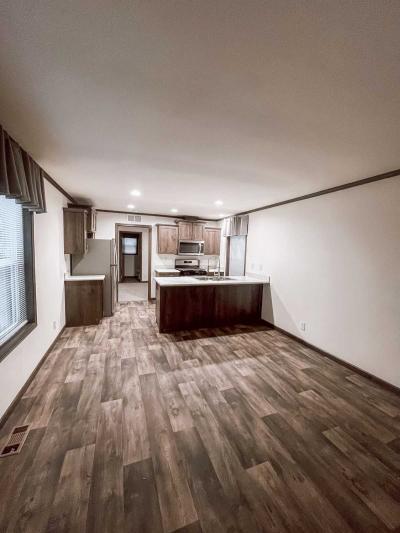 Photo 4 of 8 of home located at 1594 Knight Street Shoreview, MN 55126