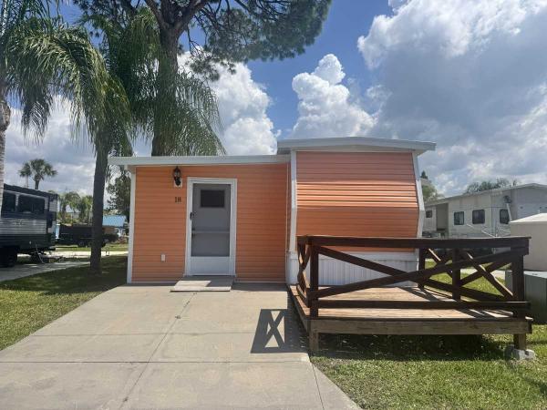Photo 1 of 2 of home located at 6735 Hammock Rd Lot 18 Port Richey, FL 34668