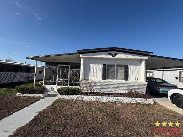 Photo 1 of 2 of home located at 506 West Noble Avenue Bushnell, FL 34655