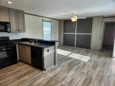 Photo 4 of 9 of home located at 100 Arizona Belleville, MI 48111