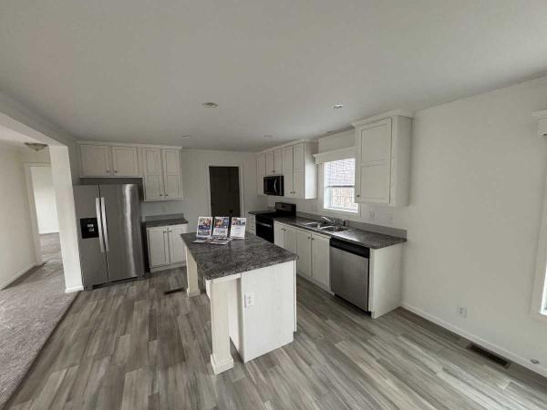 2021 Champion RA2864 243 Manufactured Home