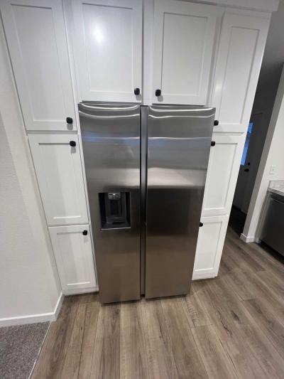 Photo 5 of 16 of home located at 3555 S. Pacific Hwy Medford, OR 97501