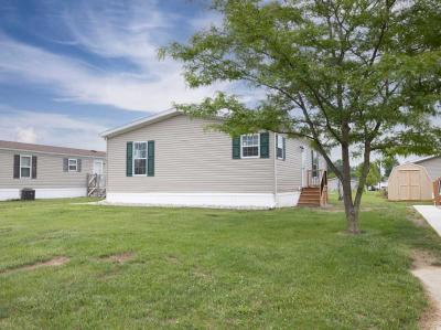 Mobile Home at 182 Newbury Adrian, MI 49221