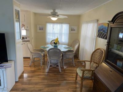 Photo 4 of 5 of home located at 39248 Us Highway 19N #310 Tarpon Springs, FL 34689