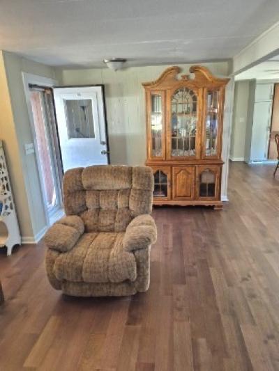 Photo 3 of 8 of home located at 21320 W. Spruce Drive Warrenton, MO 63383