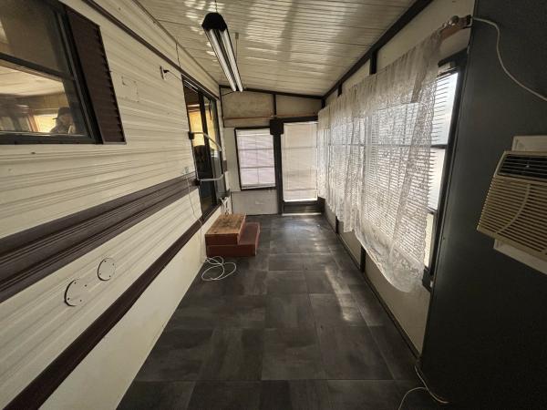 1984 Mobile Home