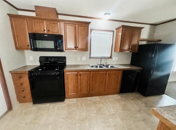 Photo 1 of 2 of home located at 13318 S. Dixie Hwy. # 95 Holly, MI 48442