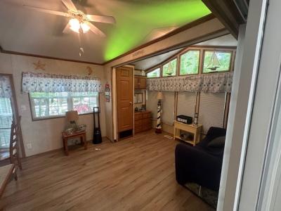 Photo 5 of 11 of home located at 709 U.s. Route 9, Site 517 Site# 517 Cape May, NJ 08204