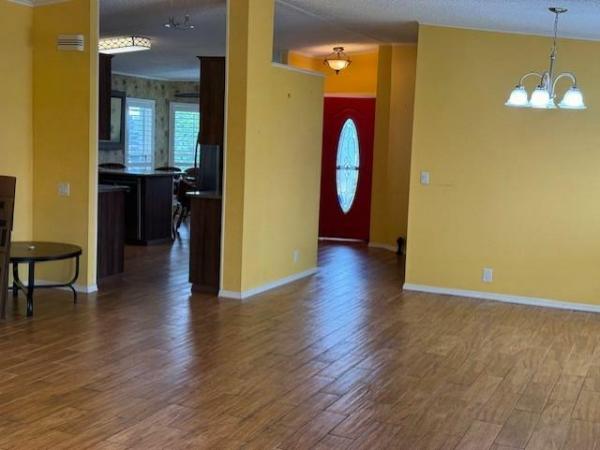 1990 Country Manufactured Home