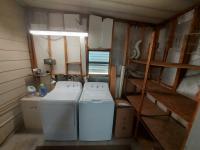 1989 Homes of Merit LW240 Manufactured Home