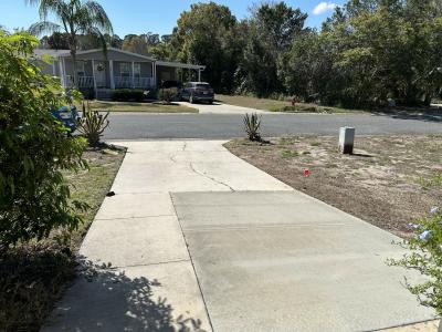 Photo 4 of 14 of home located at 1315 Hudson Way Grand Island, FL 32735