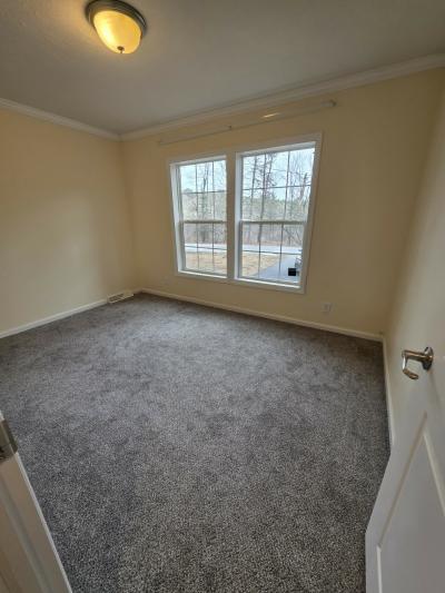 Photo 4 of 6 of home located at 2 Robin Court Augusta, ME 04330