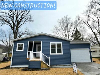 Mobile Home at 221 Little Peninsula Elgin, IL 60123