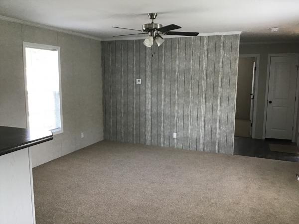 2023 Champion RA1664202 Mobile Home