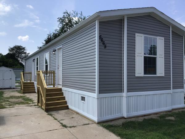 2023 Champion RA1664202 Mobile Home