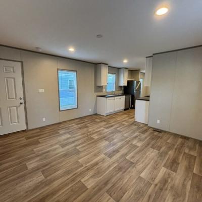 Photo 4 of 29 of home located at 27 Crestwood Drive #0047 Middletown, IN 47356