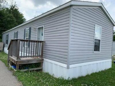 Mobile Home at 44 Kris Dr Bloomington, IL 61704